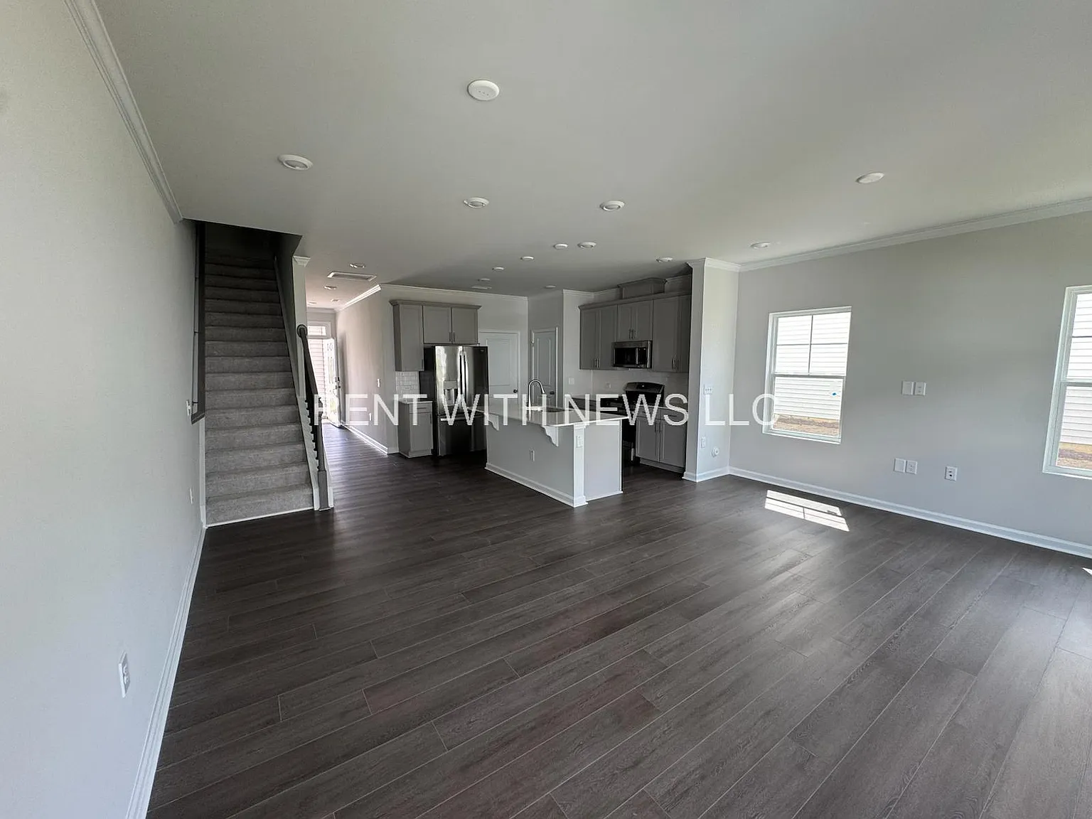 3 bed, 2.5 bath, 1581 sqft, $1,695 — Photo 4