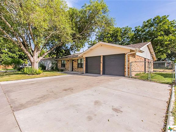 2nd image of 1014 Westover Dr