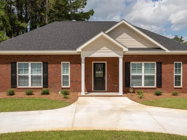 98 Beauville Dr, Dothan, AL 36303