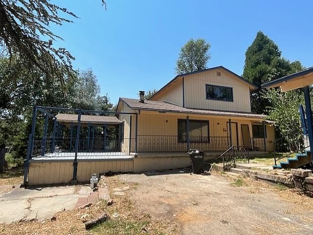 1st image of 32995 Weatherly Ln