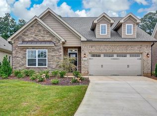 196 Macallan Dr #235, Burlington, NC 27215