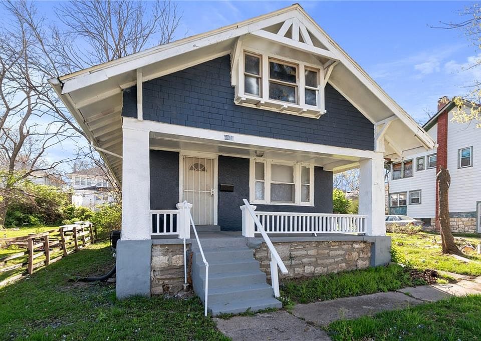 1st image of 3927 Bellefontaine Ave