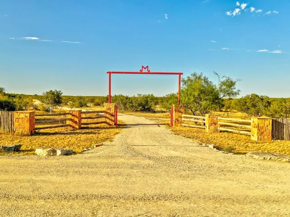 2280 Bull Run Rd, Mertzon, TX 76941