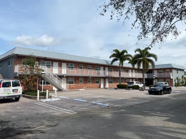 853 SE 4th Ct APT 14, Deerfield Beach, FL 33441