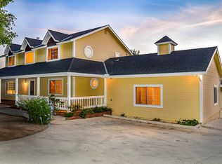 808 El Paisano Dr, Fallbrook, CA 92028