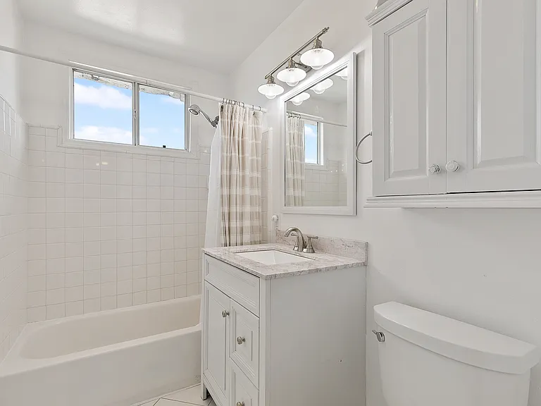 1265 Van Horne Ln — Photo 14