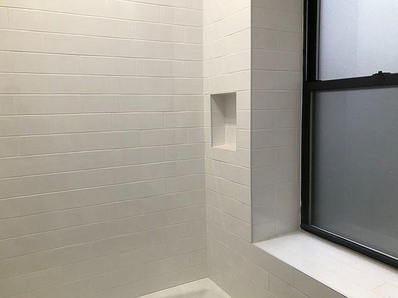 4th image of 645 Ocean Ave #Ab