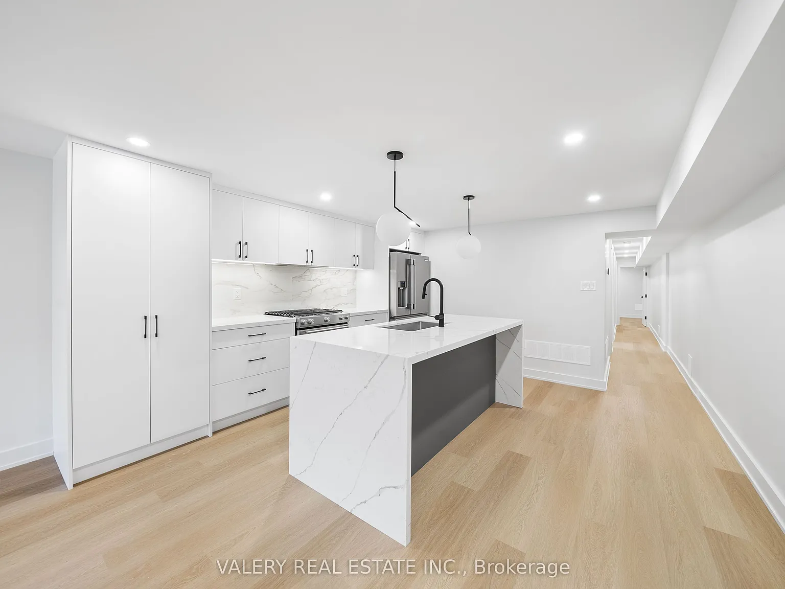 2 bed, $2,750 — Photo 2