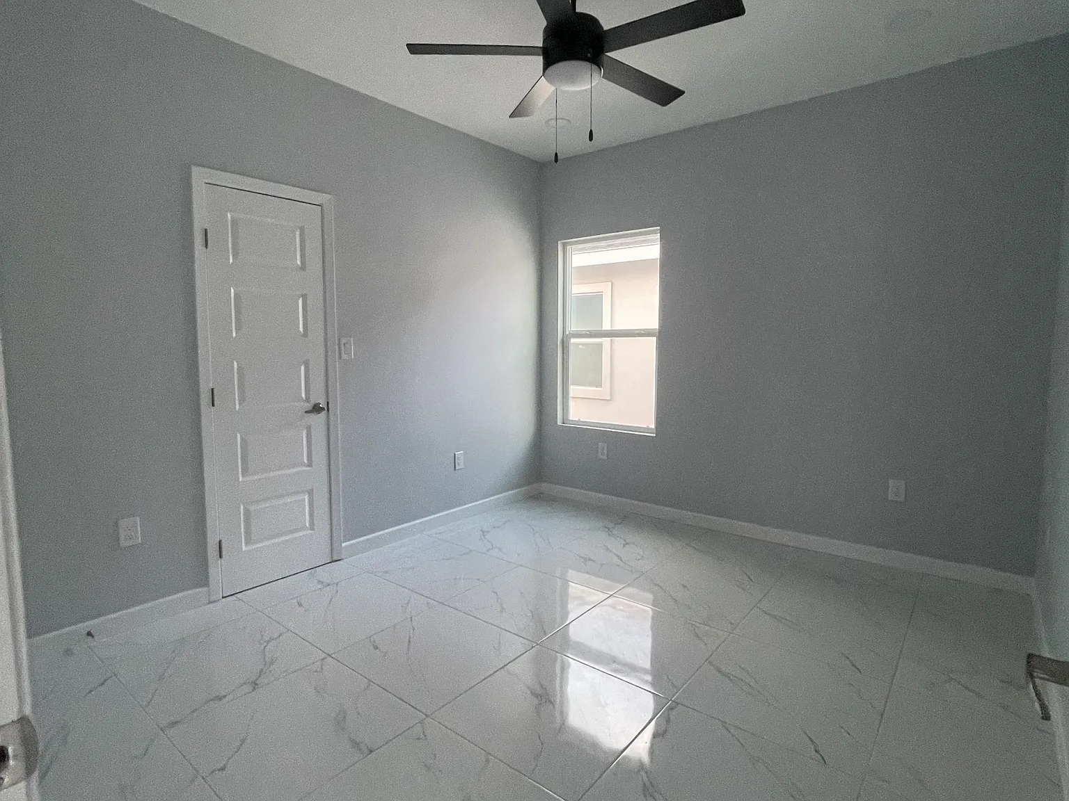 3517 South Dominique Drive - 4 — Photo 4
