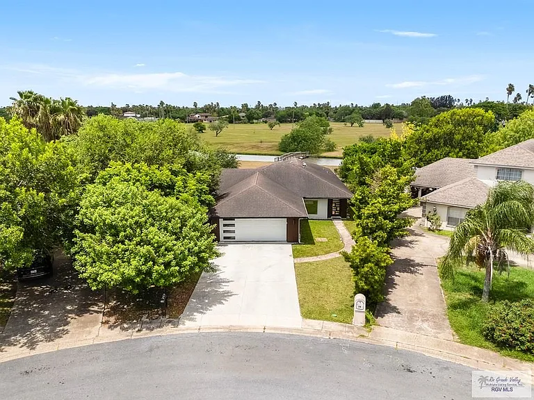 28 Red Bay Cir — Photo 22
