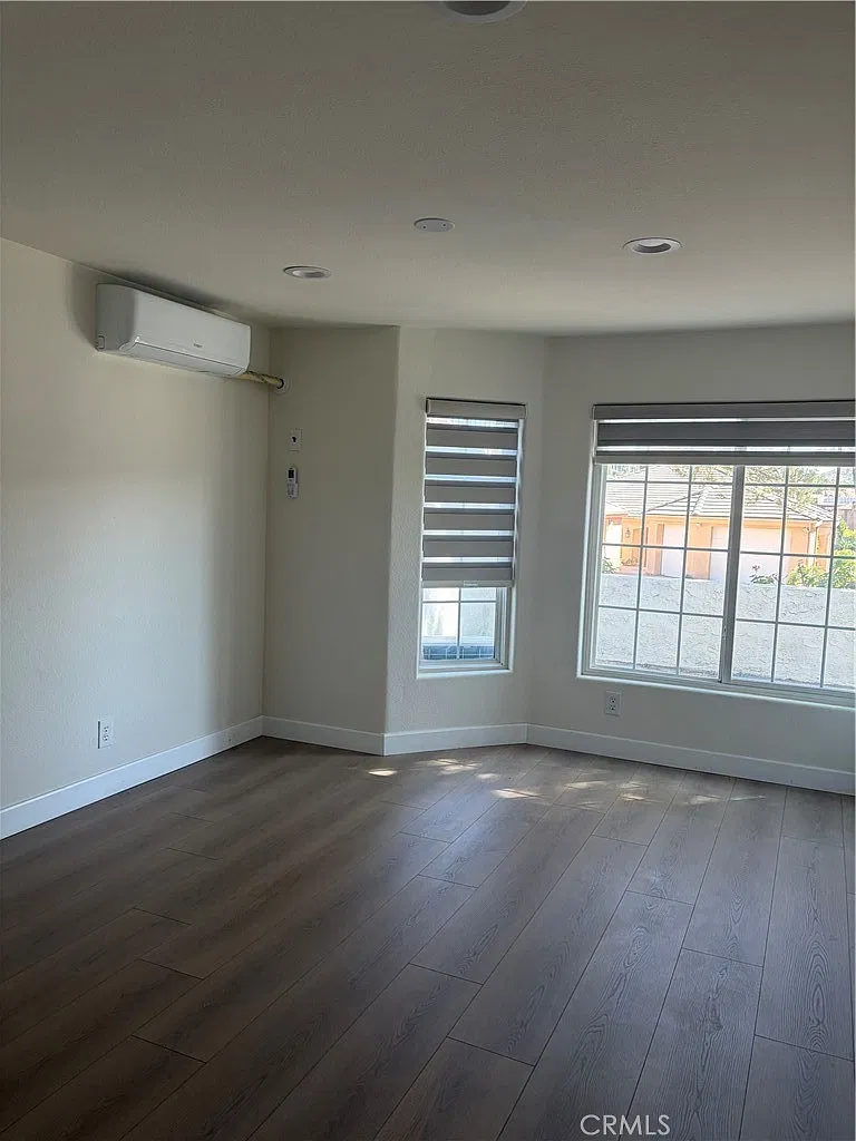 2 bed, 1.5 bath, 1000 sqft, $2,550 — Photo 4