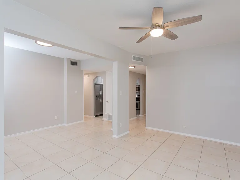 7709 Broadway #123 — Photo 12