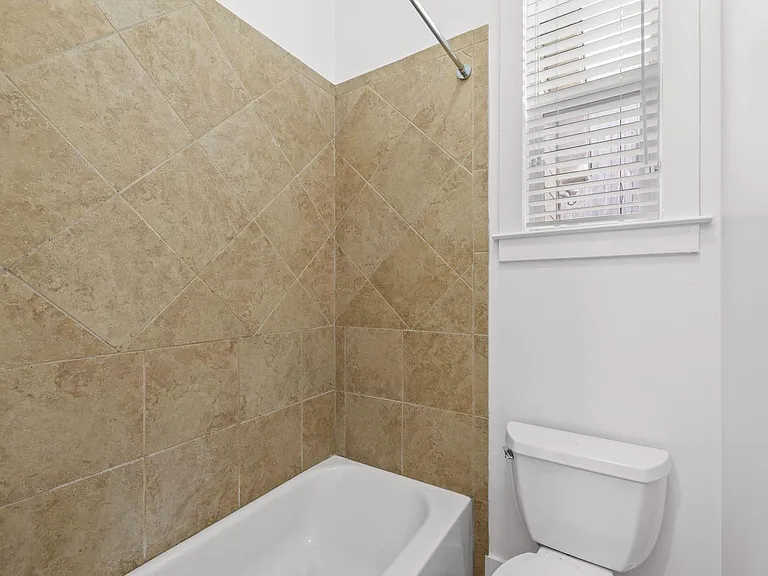 1607 Chelsea Ln — Photo 29