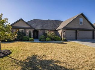 1701 Amber Way, Centerton, AR 72719