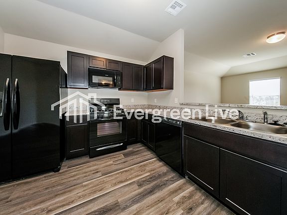 5th image of 2920 Brooke Rd