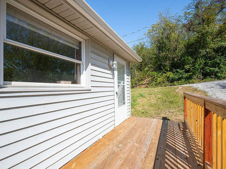 7278 Manns Dr — Photo 5