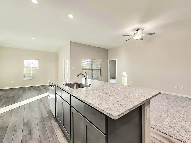2304 Dahlia Way — Photo 6