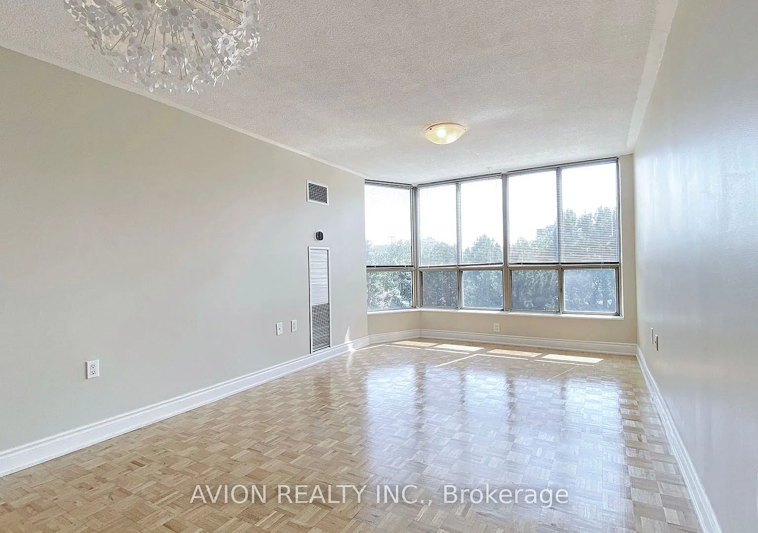 2 bed, $2,900 — Photo 4