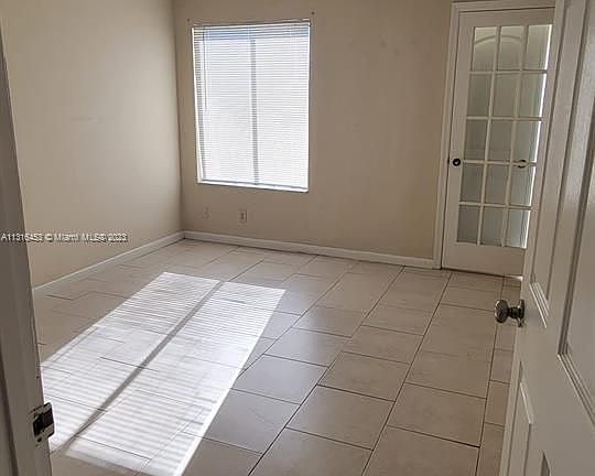 5th image of 3330 Pinewalk Dr N APT 1614