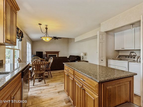 3rd image of 217 Bingham Cir