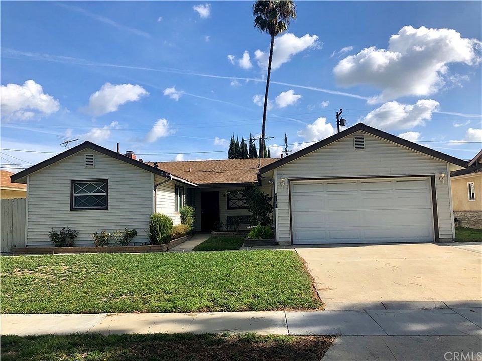 1st image of 3020 McNab Ave