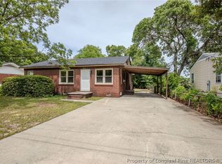 205 S 7th St, Spring Lake, NC 28390