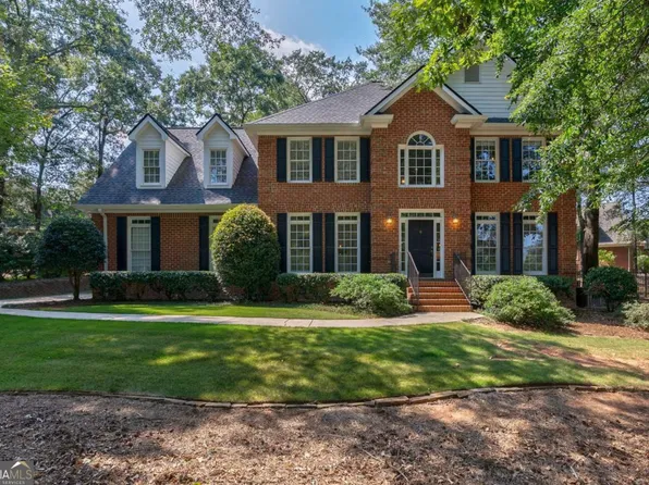 1231 Scarlet Oak Cir, Athens, GA 30606