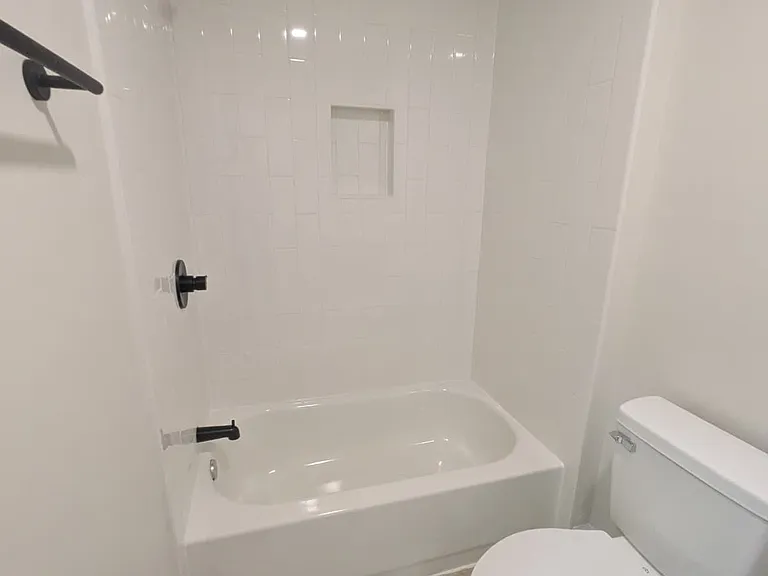 44 Warner St #B15 — Photo 5