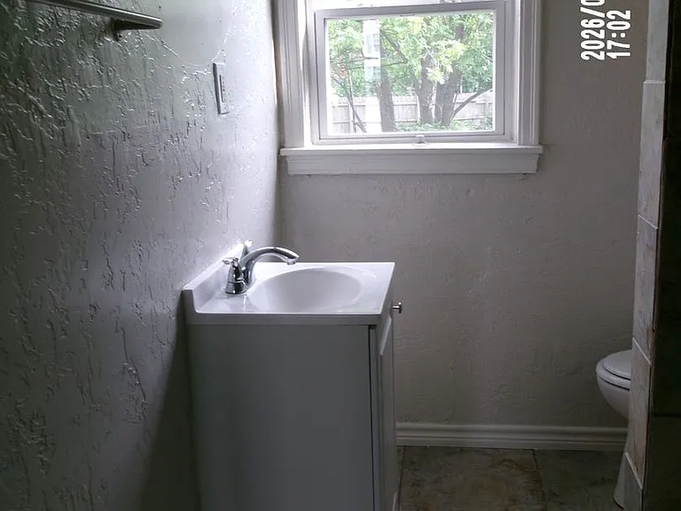 1804 NW Columbia Ave — Photo 29
