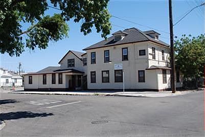 2nd image of 203 E Hazelton Ave