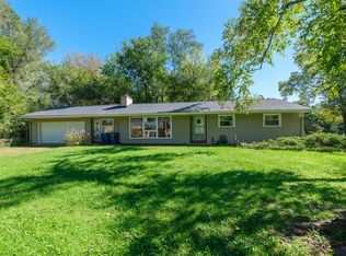 2906 Sunnycrest Dr, Kalamazoo, MI 49048