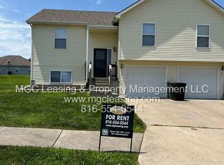 211 Birdie Dr, Pleasant Hill, MO 64080
