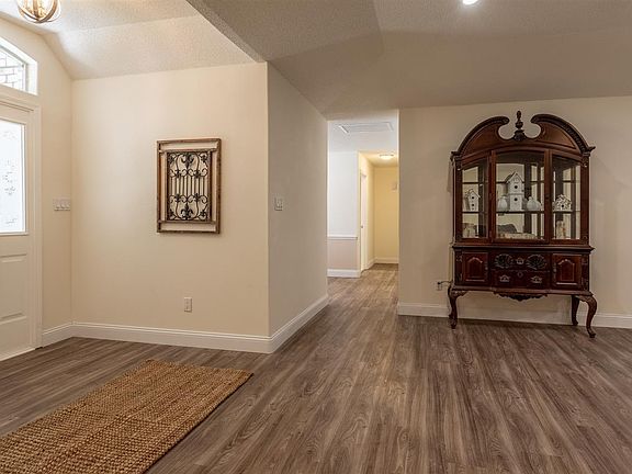 5th image of 5073 Pine Hollow Dr