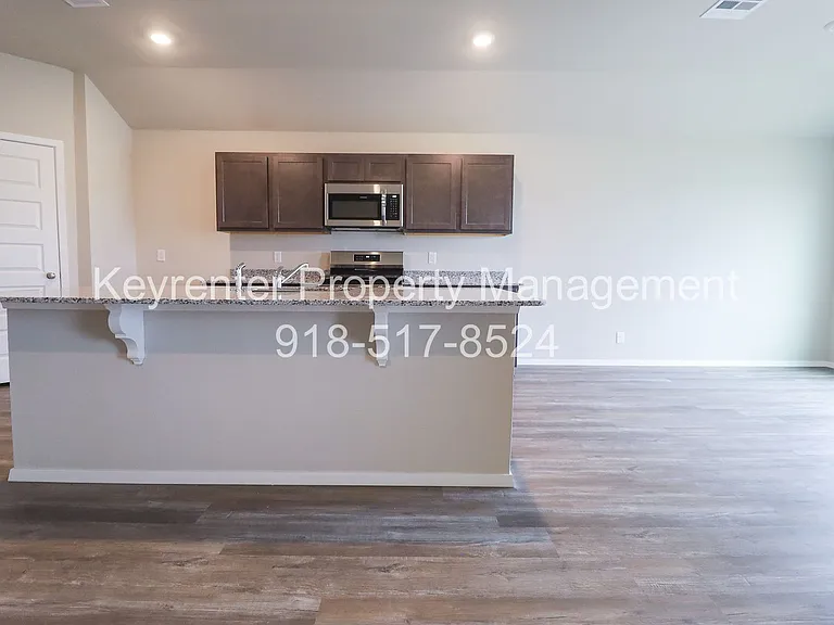 1327 E Honolulu Pl — Photo 23