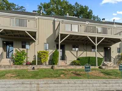 169 Watch Hill Road #169, Branford, CT, 06405