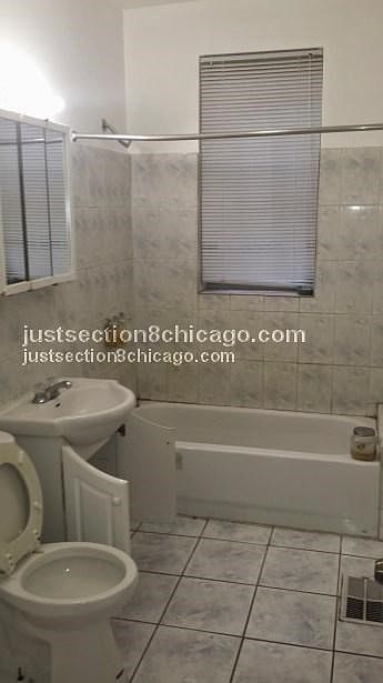 2nd image of 4710 W Jackson Blvd