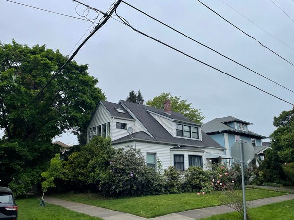 2105 NE 49th Ave #1