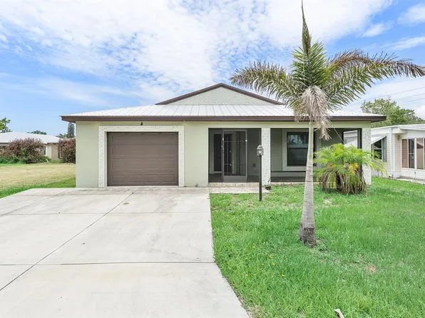 4 S Alhambra Ln, Port Saint Lucie, FL 34952