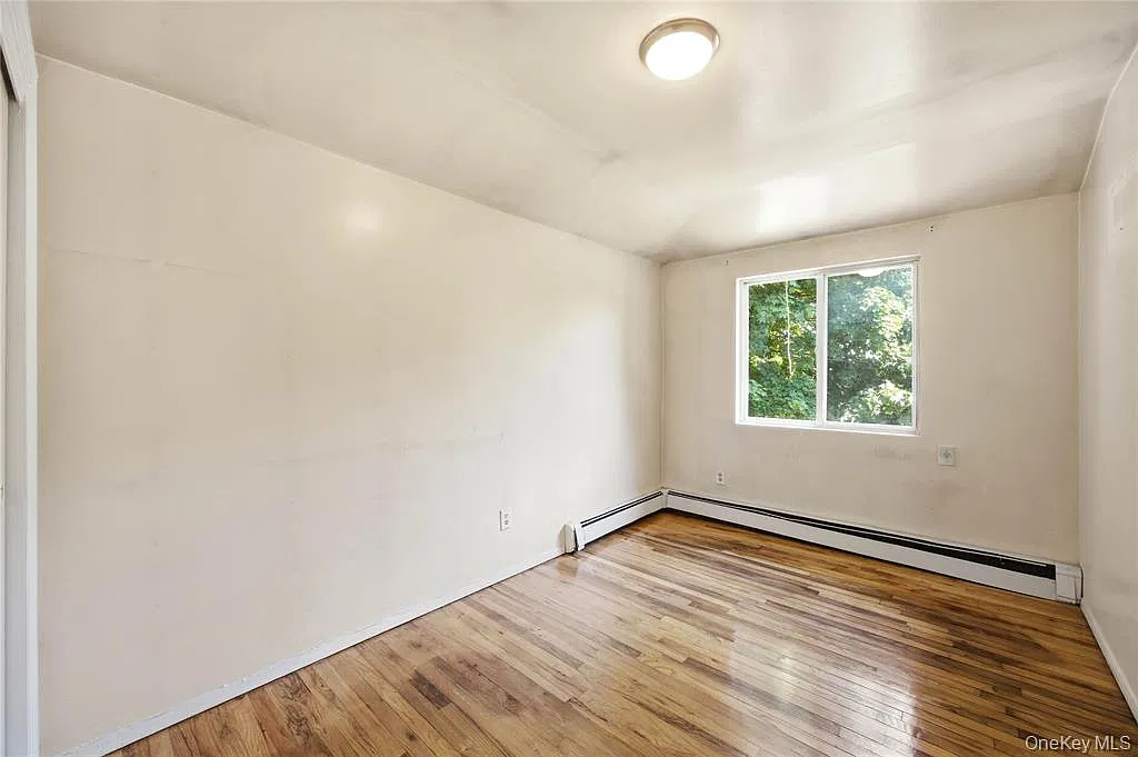 3 bed, 1.5 bath, 1840 sqft, $3,753 — Photo 1