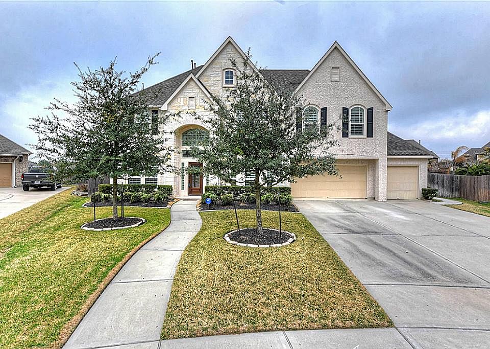 1st image of 26407 Andrew Arbor Ct