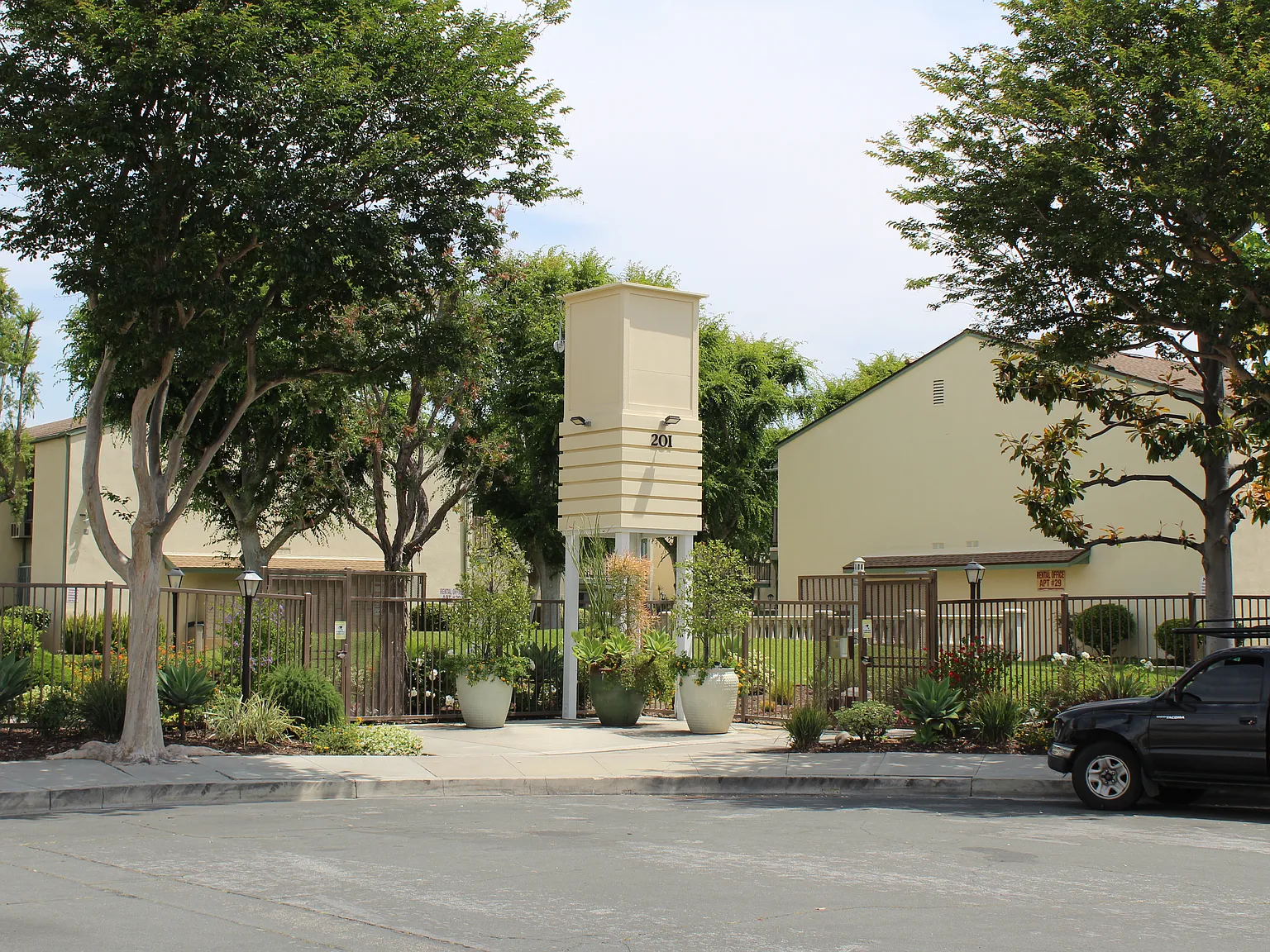 Orangewood Villa — Photo 4