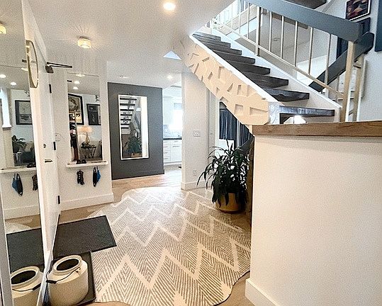 5th image of 1412 N Crescent Heights Blvd APT 202