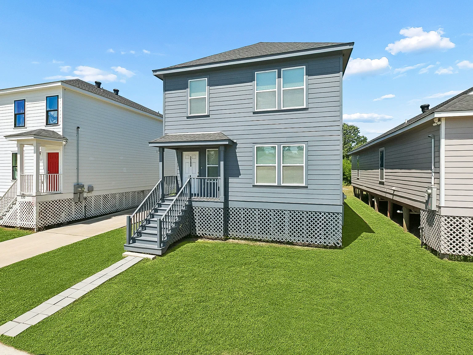 4 bed, $2,200 — Photo 3