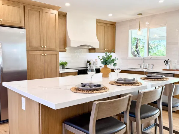 3737 E KAREN Drive, Phoenix, AZ 85032