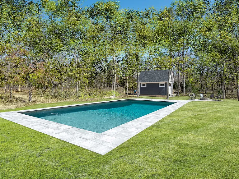 50 Squires Blvd — Photo 29