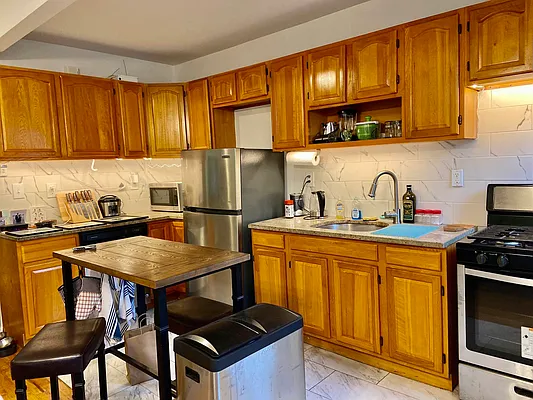 Rented by J Misrahi Realty Corp | media 1