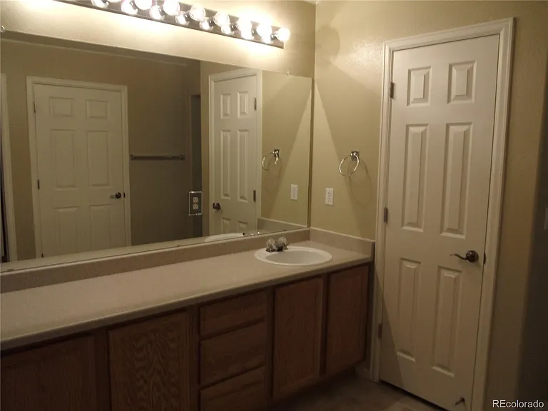 8338 Stonybridge Cir — Photo 21