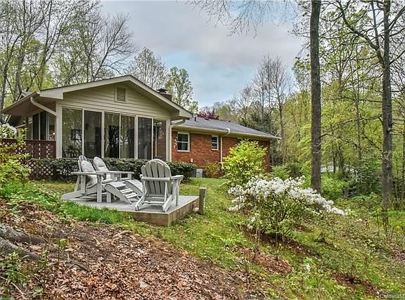 3rd image of 404 Haywood Knolls Dr