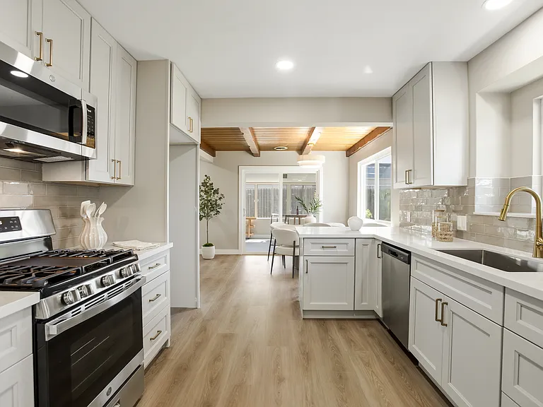 934 S Donna Beth Ave — Photo 5
