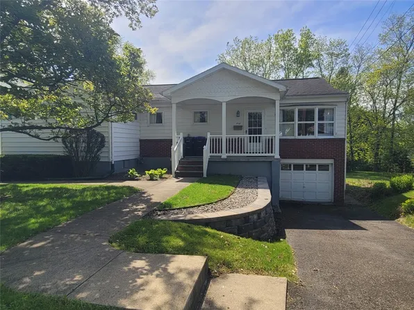 1428 Arch Dr, Vestal, NY 13850